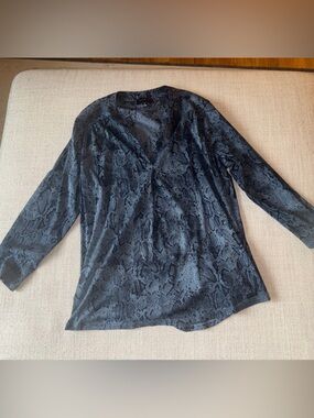 The Limited Women's Black Snake-Print Long Sleeve Top